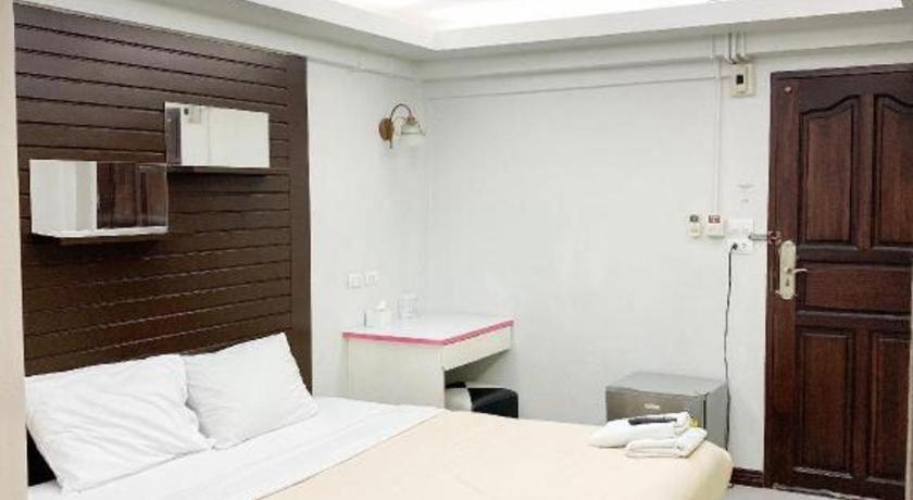 Huay Kaew Palace 1 Hotel Chiang Mai Exterior photo