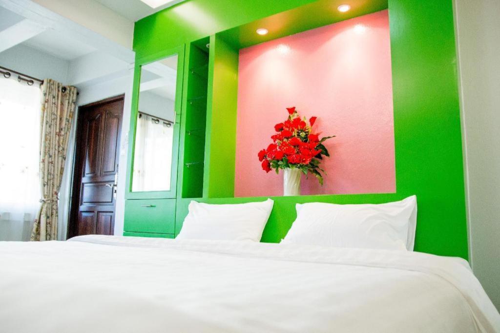 Huay Kaew Palace 1 Hotel Chiang Mai Exterior photo